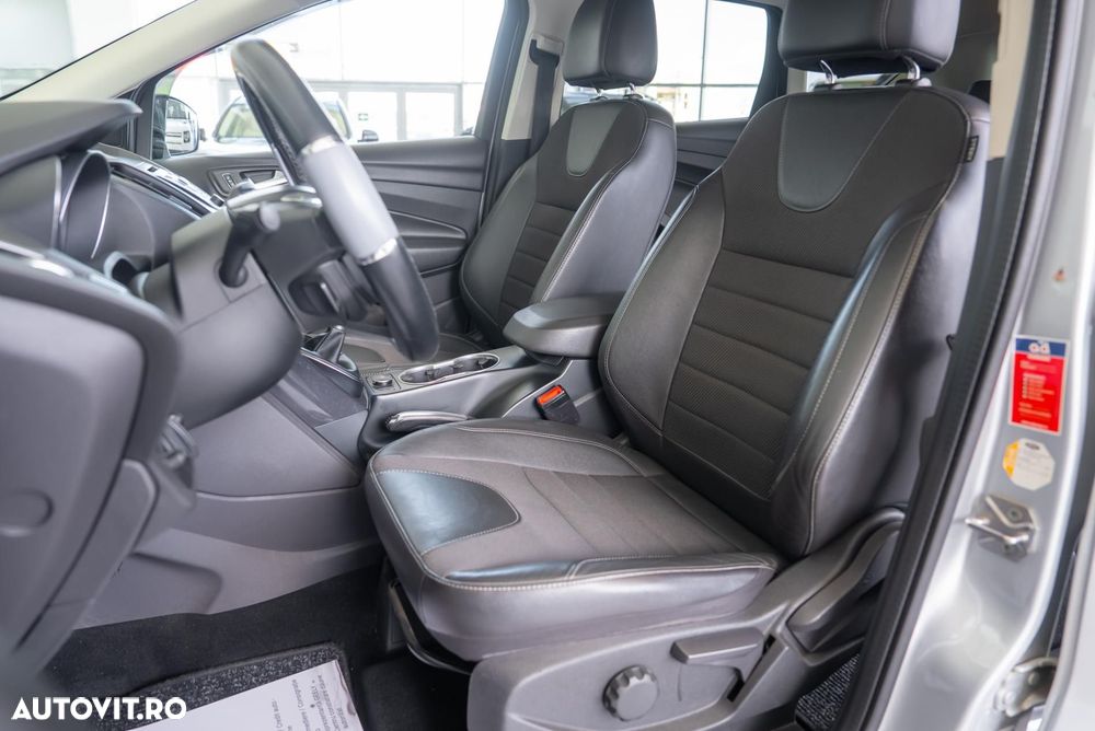 Ford Kuga 2.0 TDCi 4x4 Titanium - 21