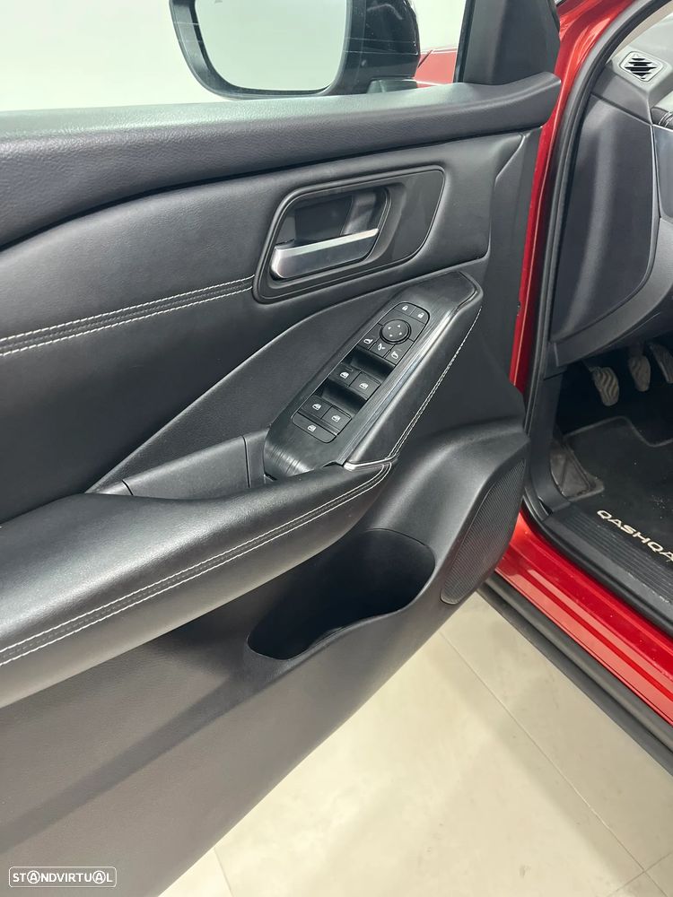 Nissan Qashqai 1.3 DIG-T N-Connecta LED - 10