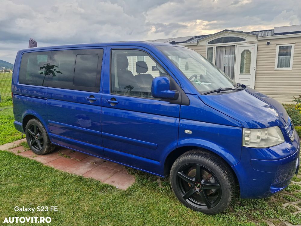 Volkswagen Multivan - 1