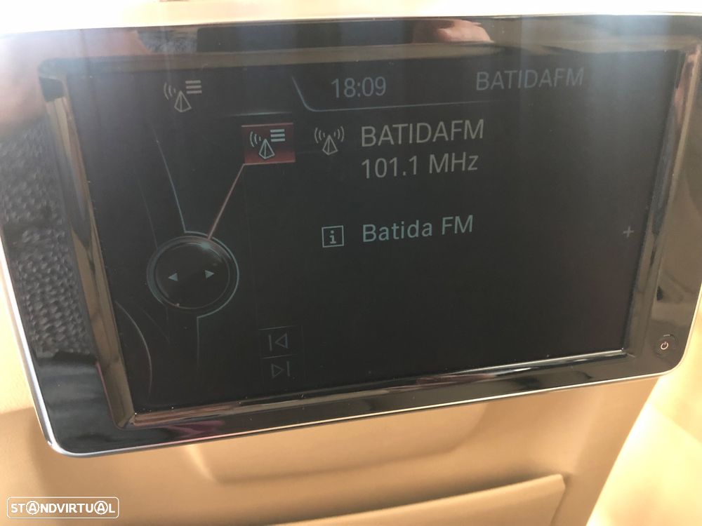BMW 520 d Exclusive Auto 129g - 38