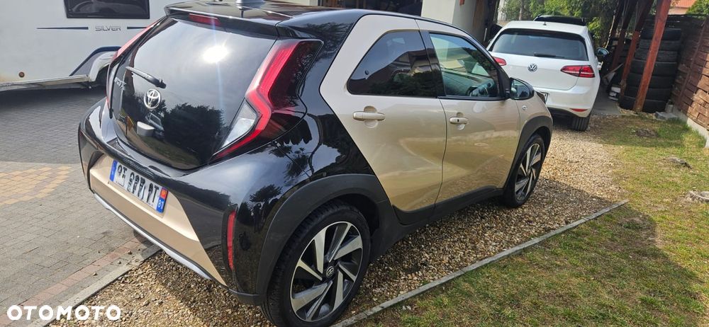 Toyota Aygo X 1.0 VVT-i Executive CVT - 4