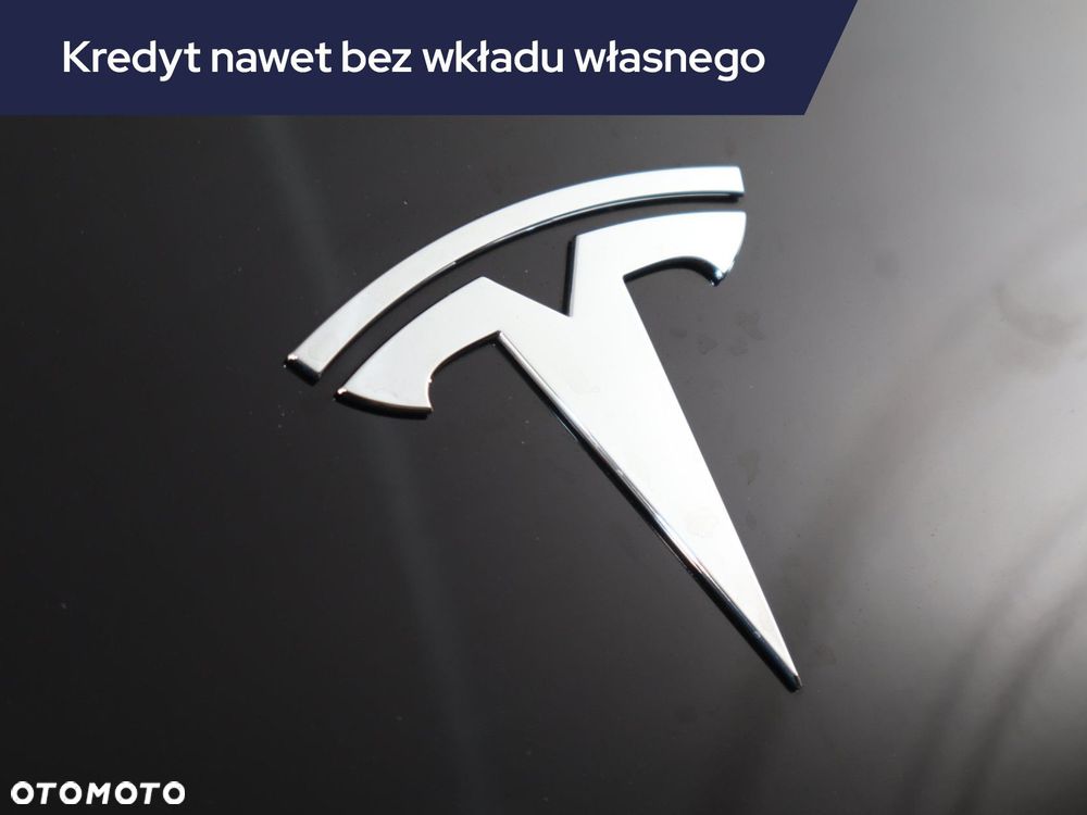 Tesla Model Y - 27