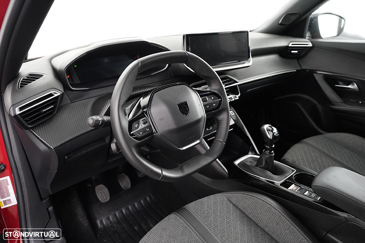 Peugeot 2008 1.2 PureTech Allure - 6