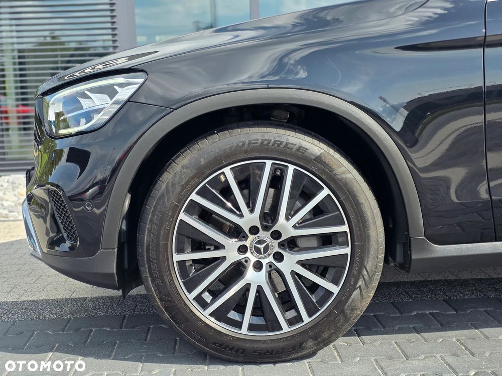 Mercedes-Benz GLC 200 4Matic 9G-TRONIC AMG Line - 35
