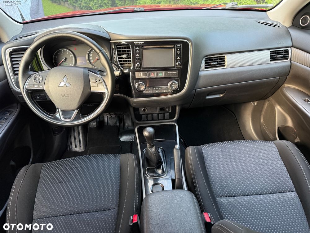 Mitsubishi Outlander 2.0 Intense + 2WD - 10