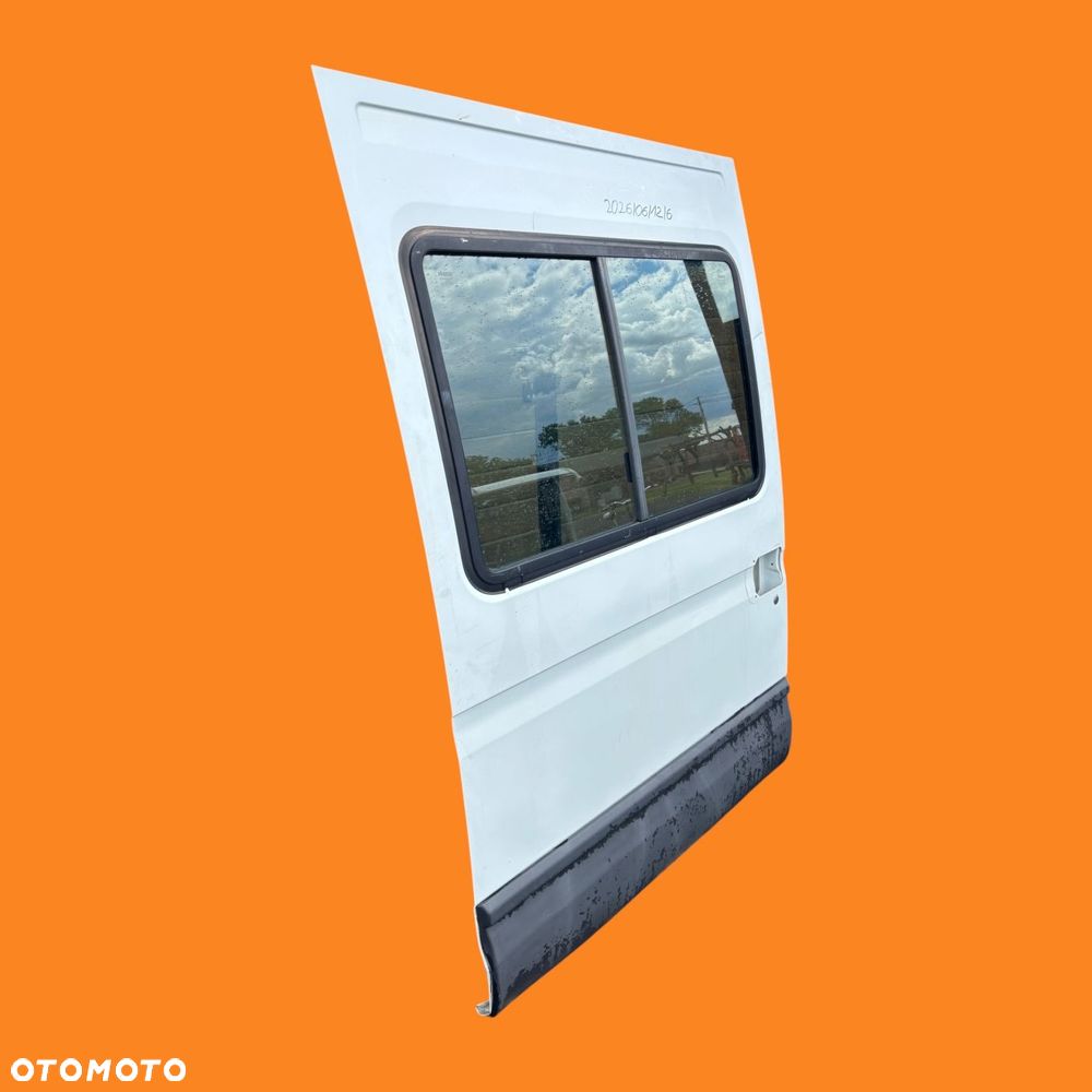 drzwi prawe przesuwne boczne h2 142cm iveco 06-14 - 2