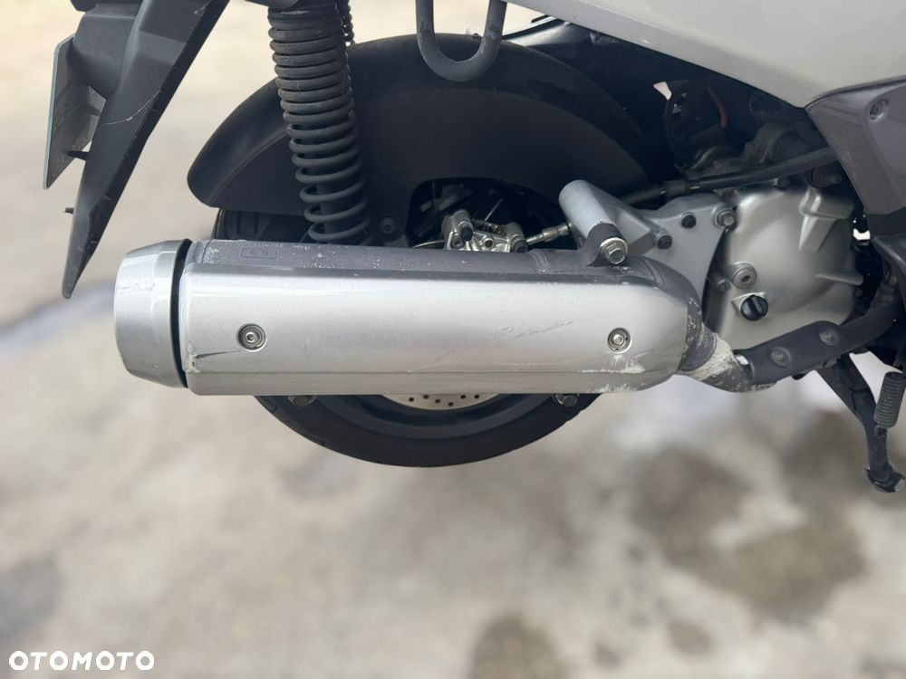 Yamaha X-max - 13
