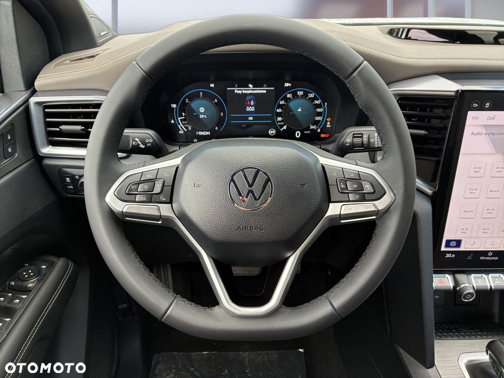 Volkswagen Amarok - 22