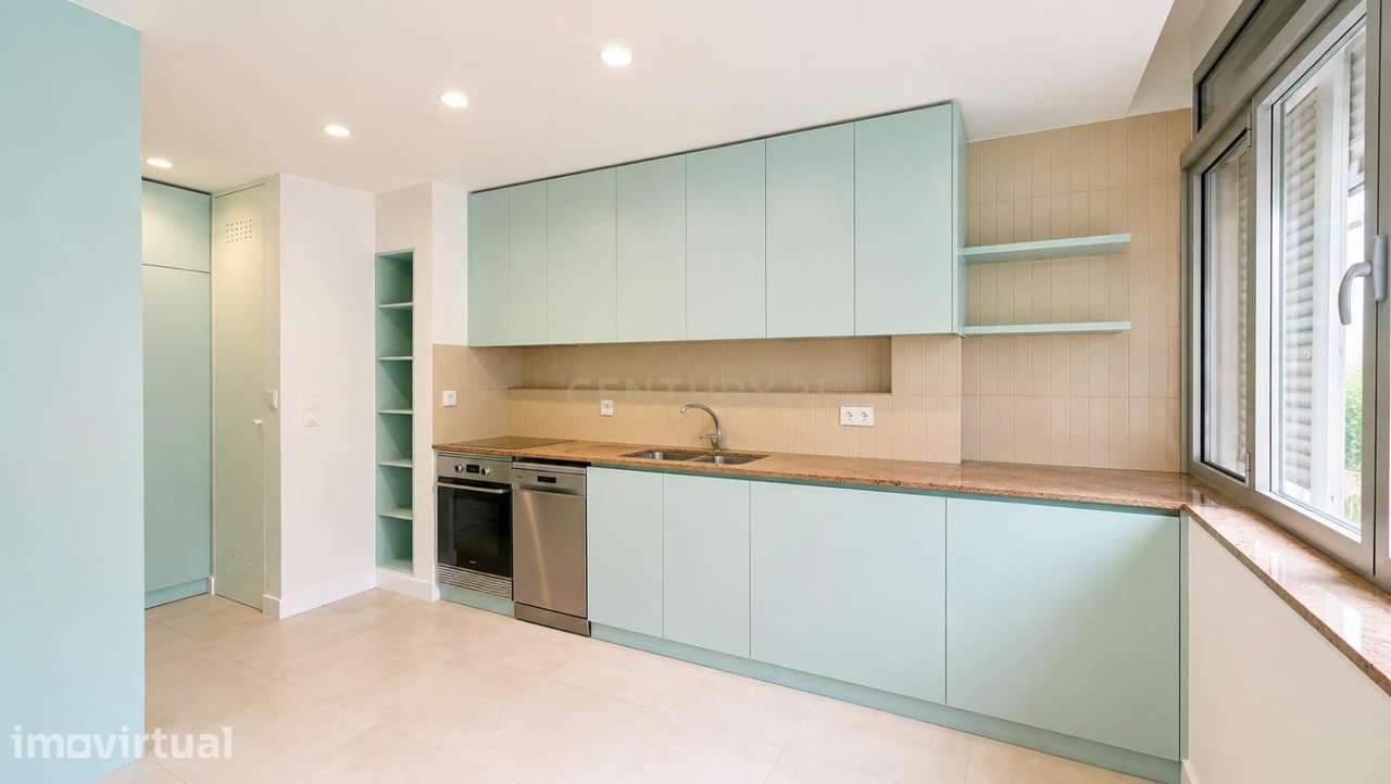 Apartamento T3+1 Remodelado para Arrendamento - Lumiar - Grande imagem: 2/28