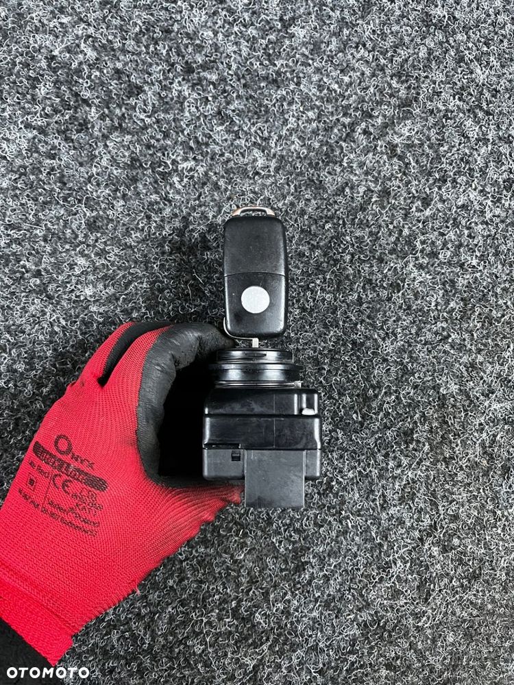 stacyjka kluczyk vw touareg 7L 3D0905865E - 4