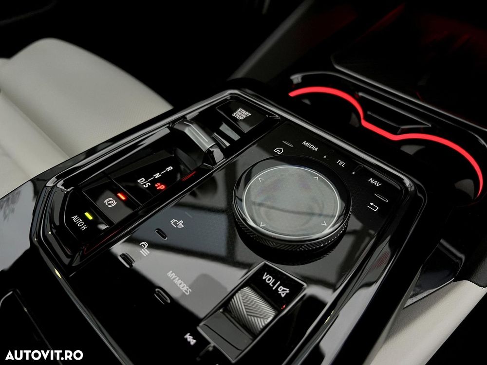 BMW Seria 5 550e xDrive AT PHEV - 21