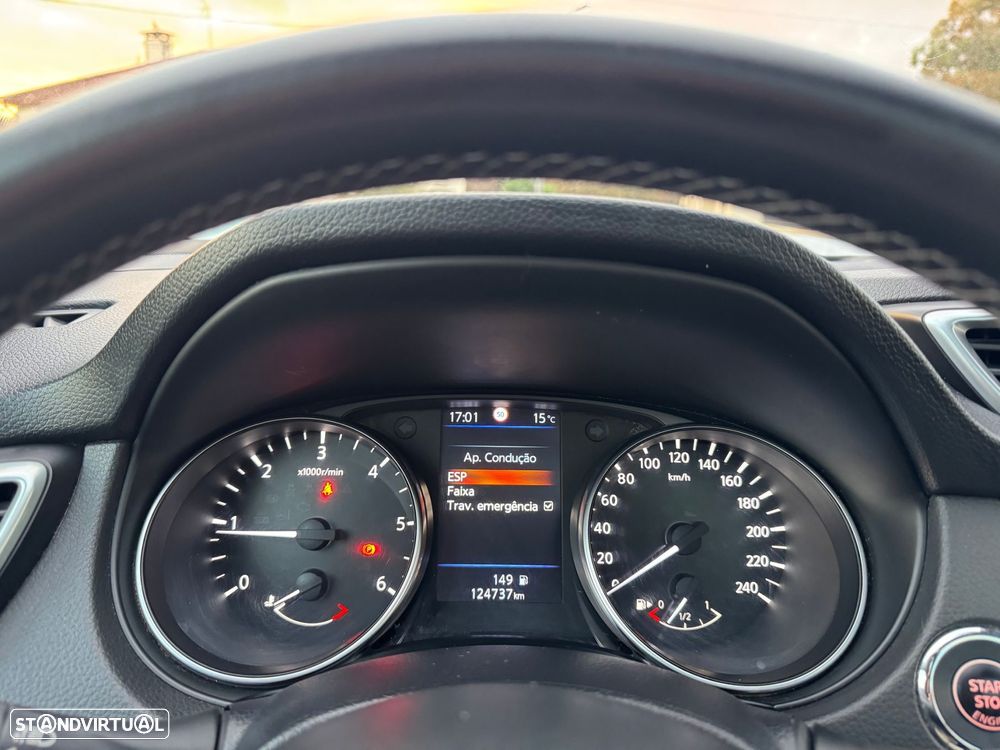 Nissan Qashqai 1.5 dCi N-Connecta J18 - 17