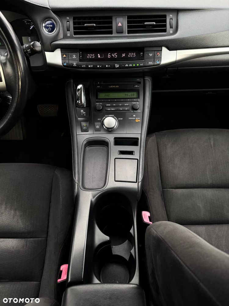 Lexus CT 200h Classic - 21