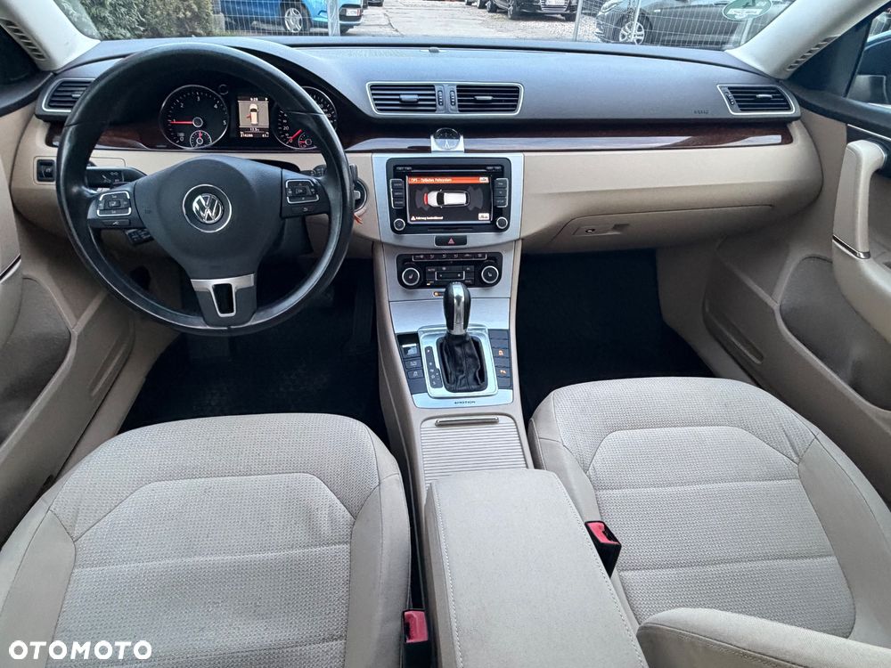 Volkswagen Passat 2.0 TDI 4Motion DSG BlueMotion Tech Highline - 21