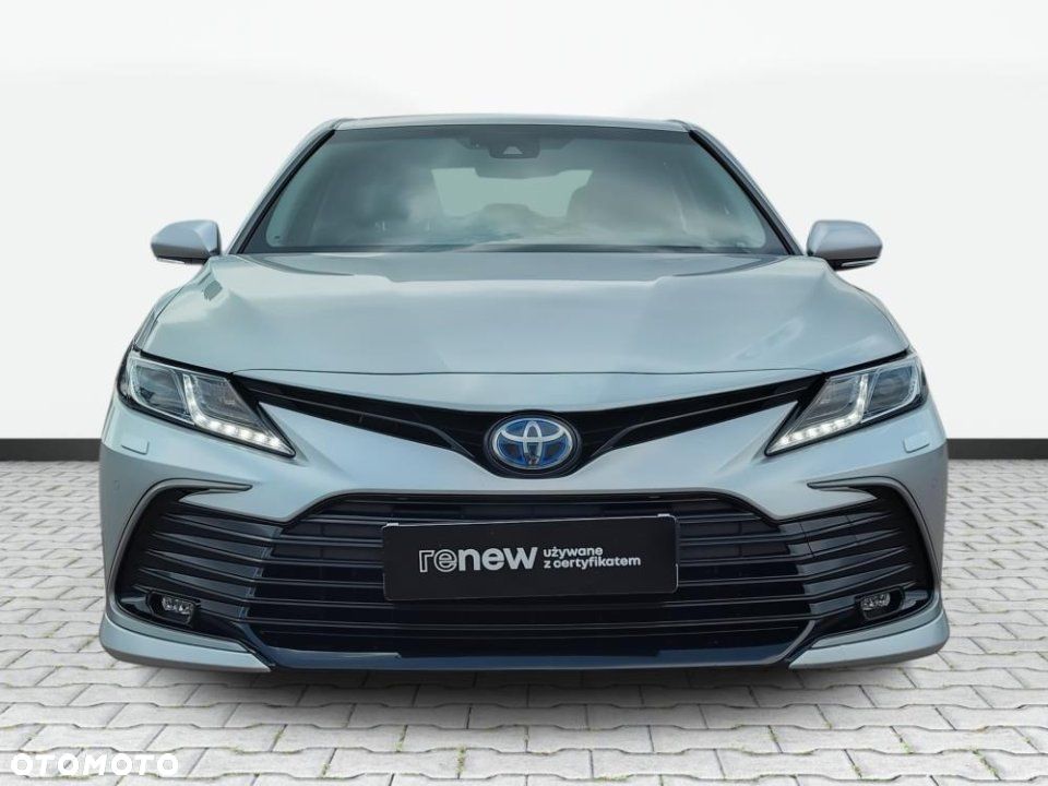 Toyota Camry - 2