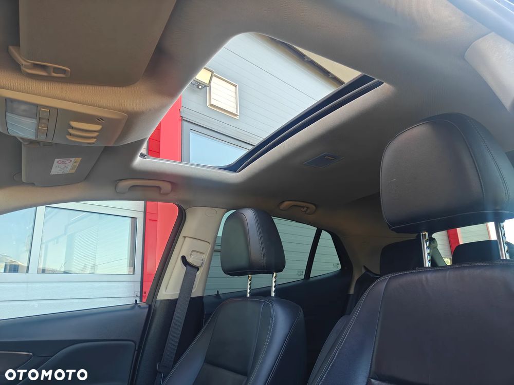 Opel Mokka X 1.4 T Ultimate S&S 4x4 - 30