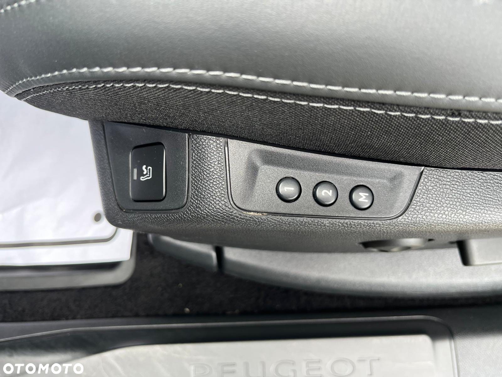 Peugeot 5008 1.5 BlueHDi Allure S&S EAT8 - 25