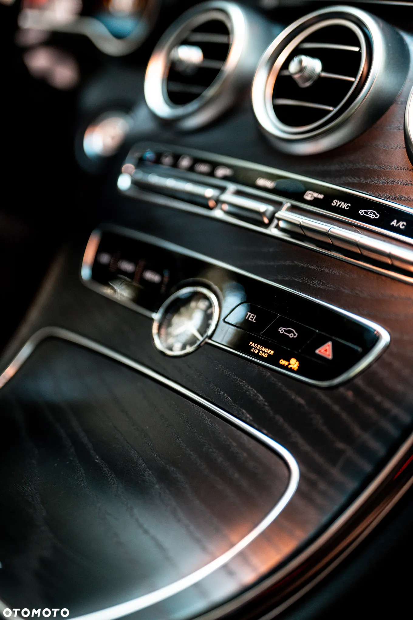 Mercedes-Benz Klasa C 300 9G-TRONIC AMG Line - 13