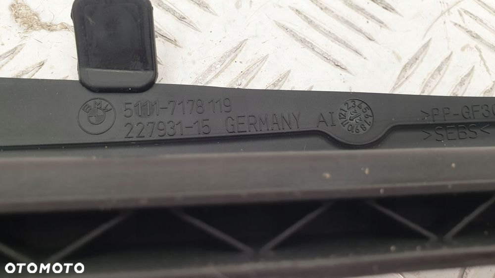 bmw 5 e60 e61 lift żaluzja wlot kanał powietrza - 3