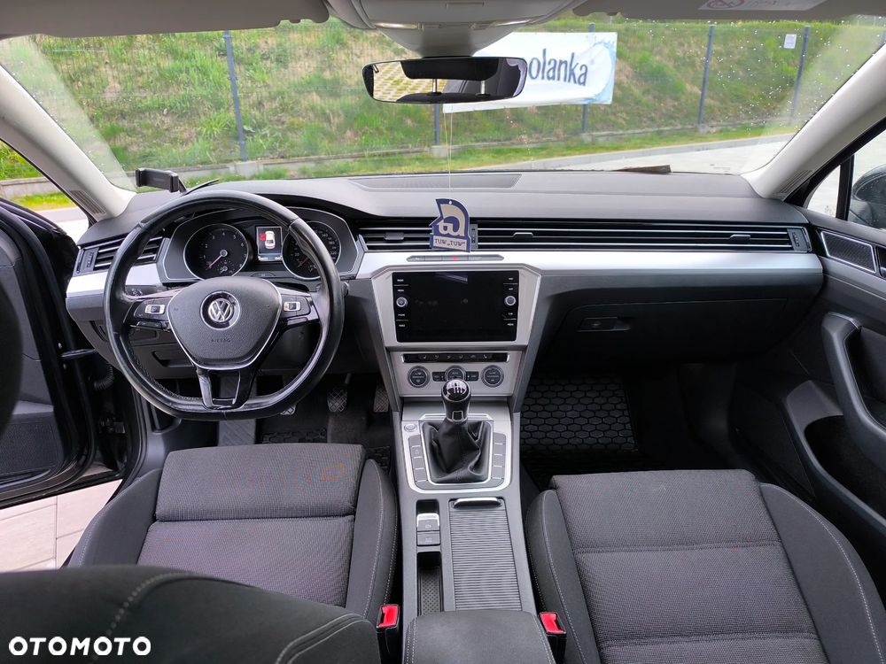 Volkswagen Passat - 3