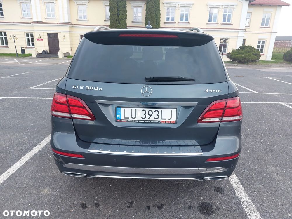 Mercedes-Benz GLE 250 d 4-Matic - 8
