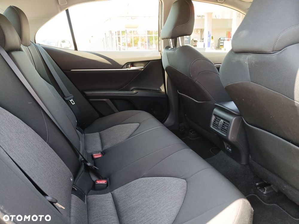 Toyota Camry 2.5 Hybrid Comfort CVT - 10