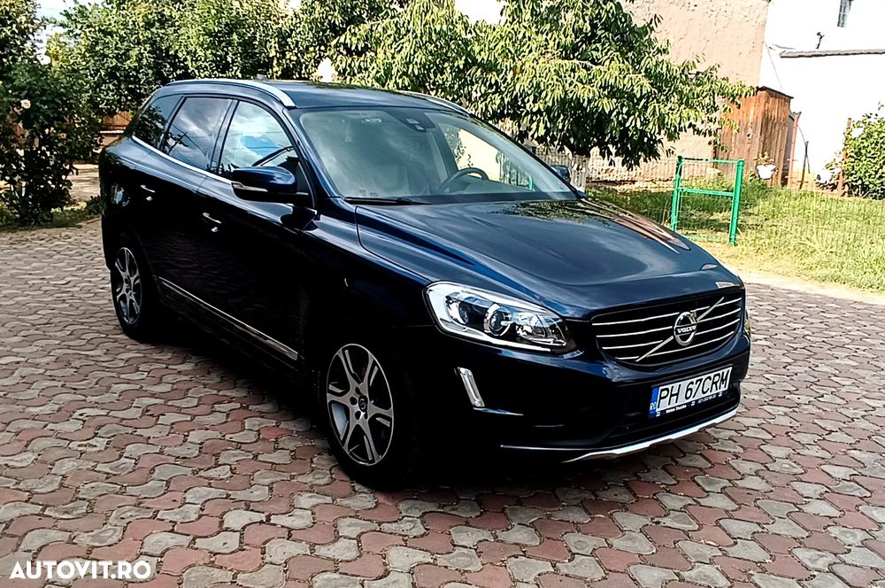 Volvo XC 60 D5 AWD Momentum - 3