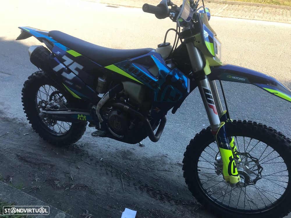 Husqvarna FE 350  modelo 2021 - 8