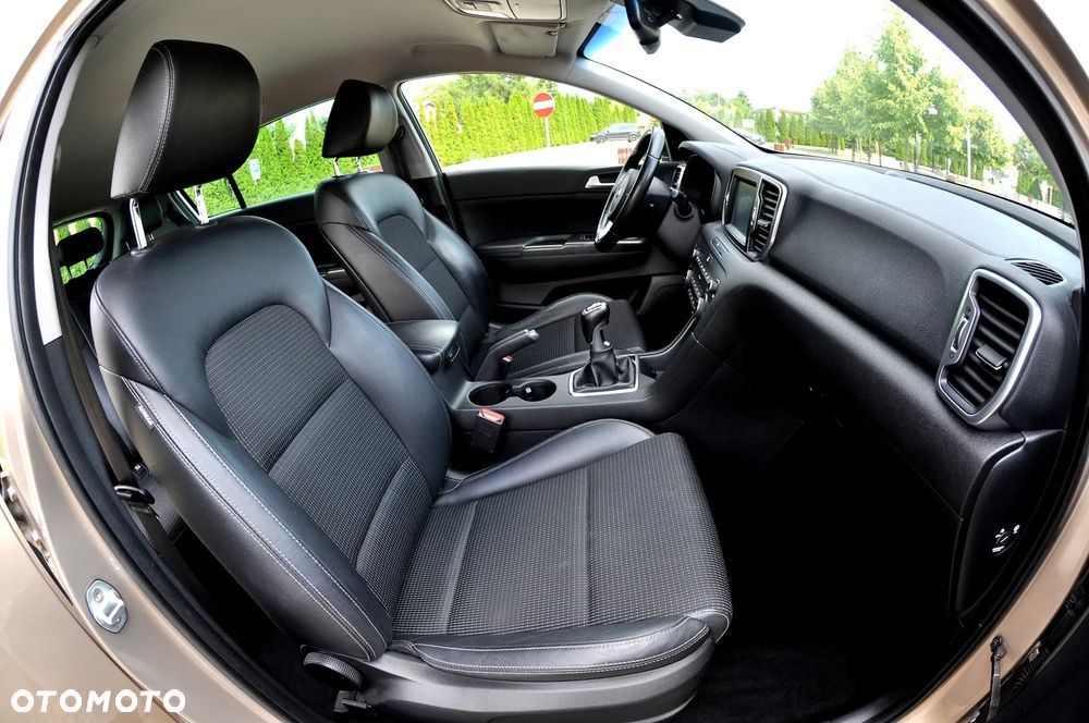 Kia Sportage 1.6 GDI L 2WD - 24