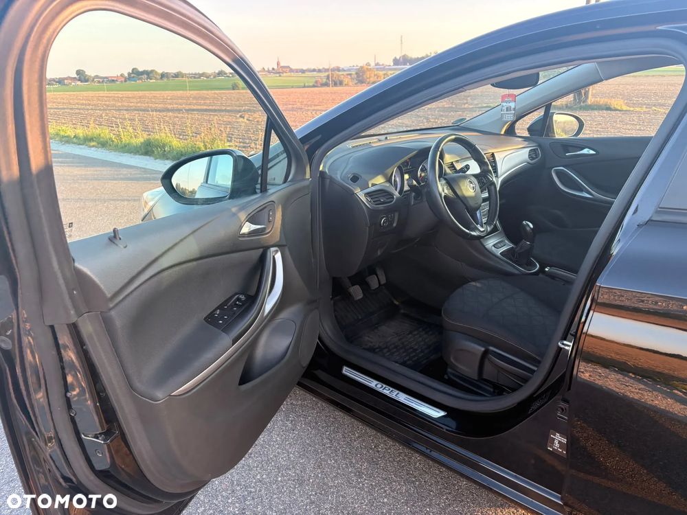 Opel Astra 1.4 T 120 Lat - 33