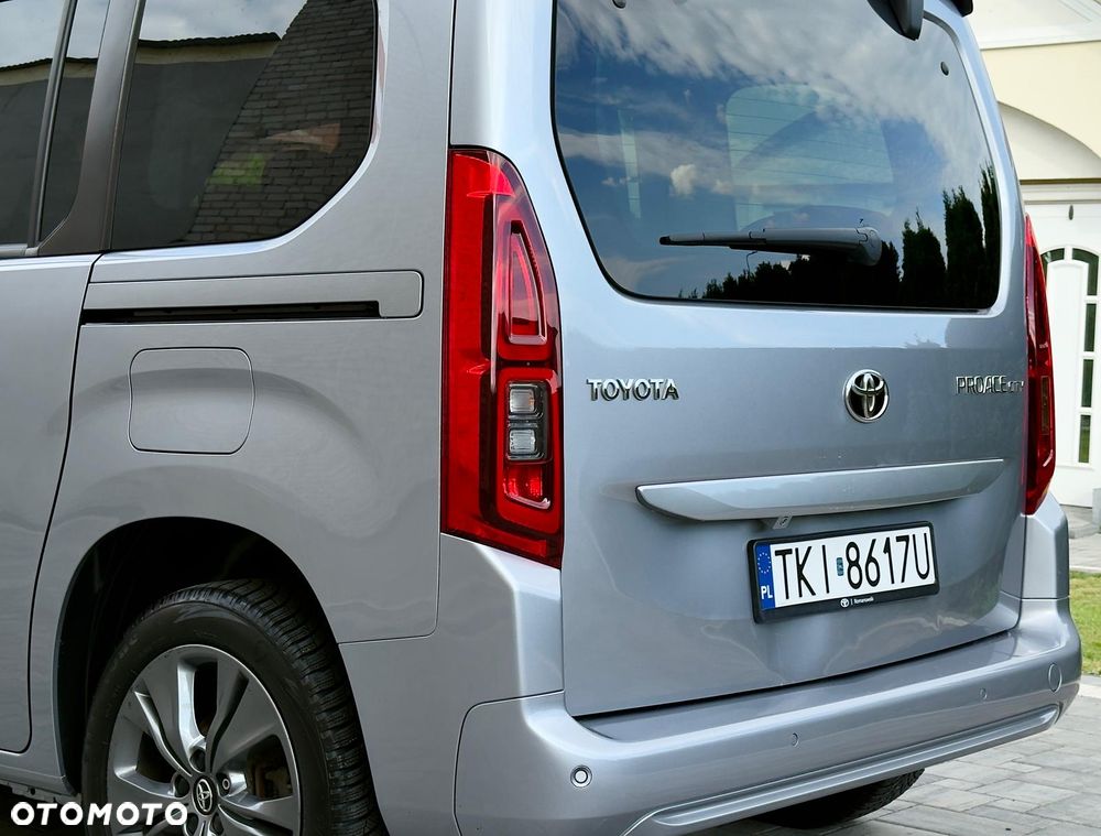 Toyota Proace City Verso 1.2 D-4T Family - 17