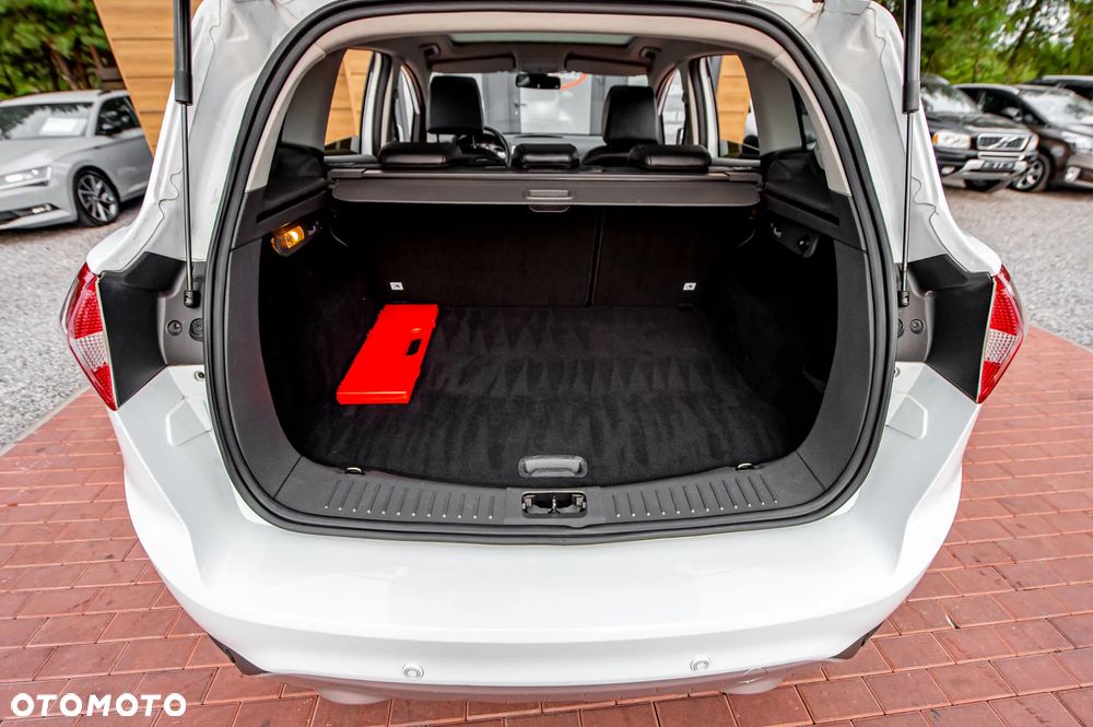 Ford Kuga 2.0 TDCi 4x4 Titanium - 16
