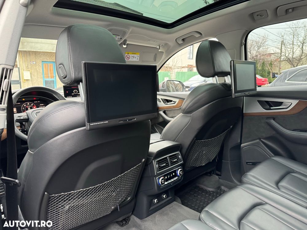 Audi Q7 - 32