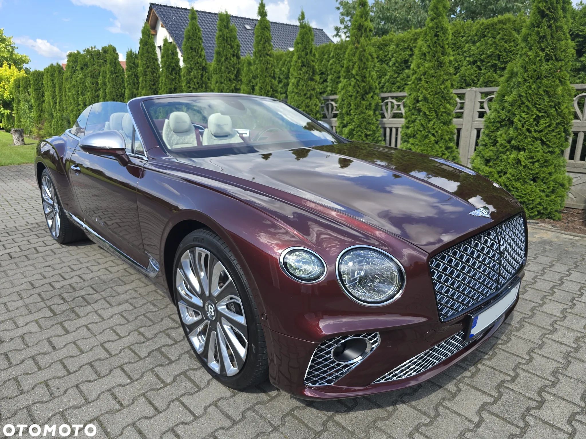 Bentley Continental GT New Convertible V8 Mulliner - 1