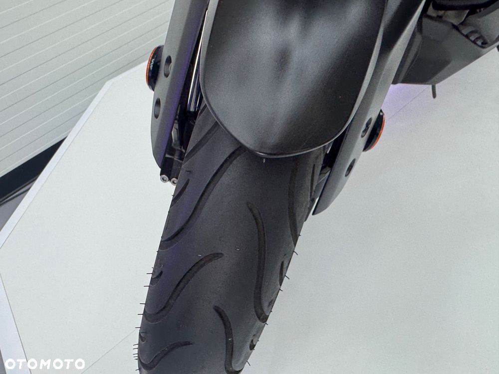 Yamaha MT - 17