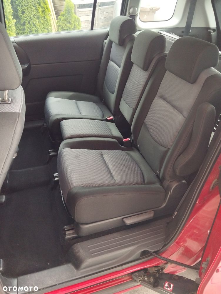 Mazda 5 - 7