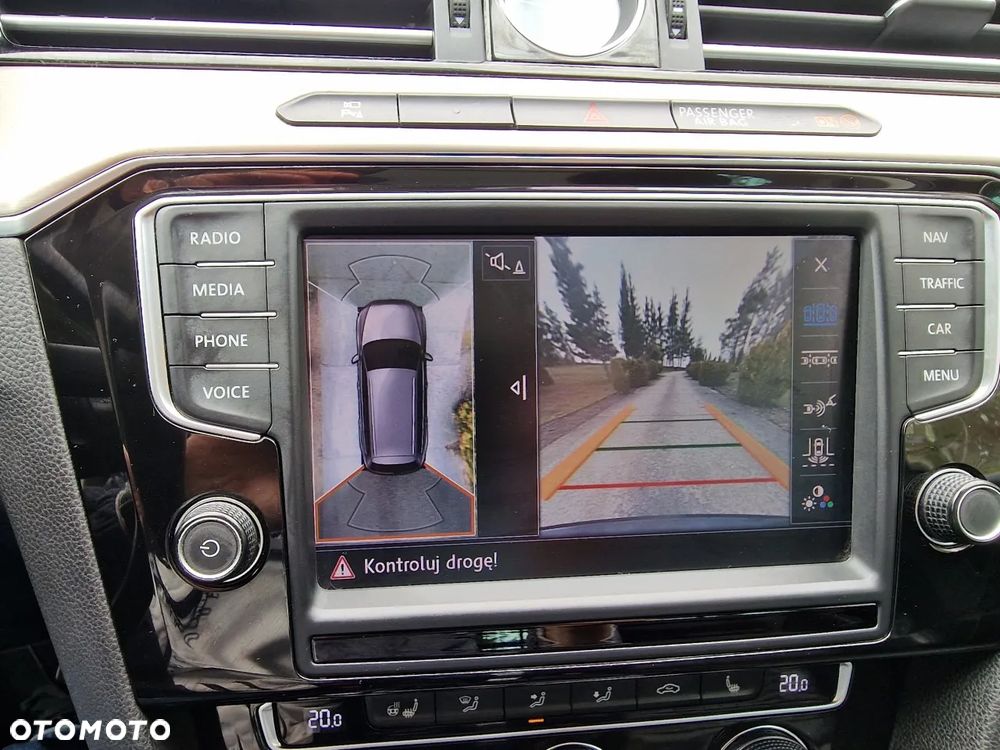 Volkswagen Passat Variant 2.0 TDI Bi-Turbo BMT 4Mot Highline DSG - 24