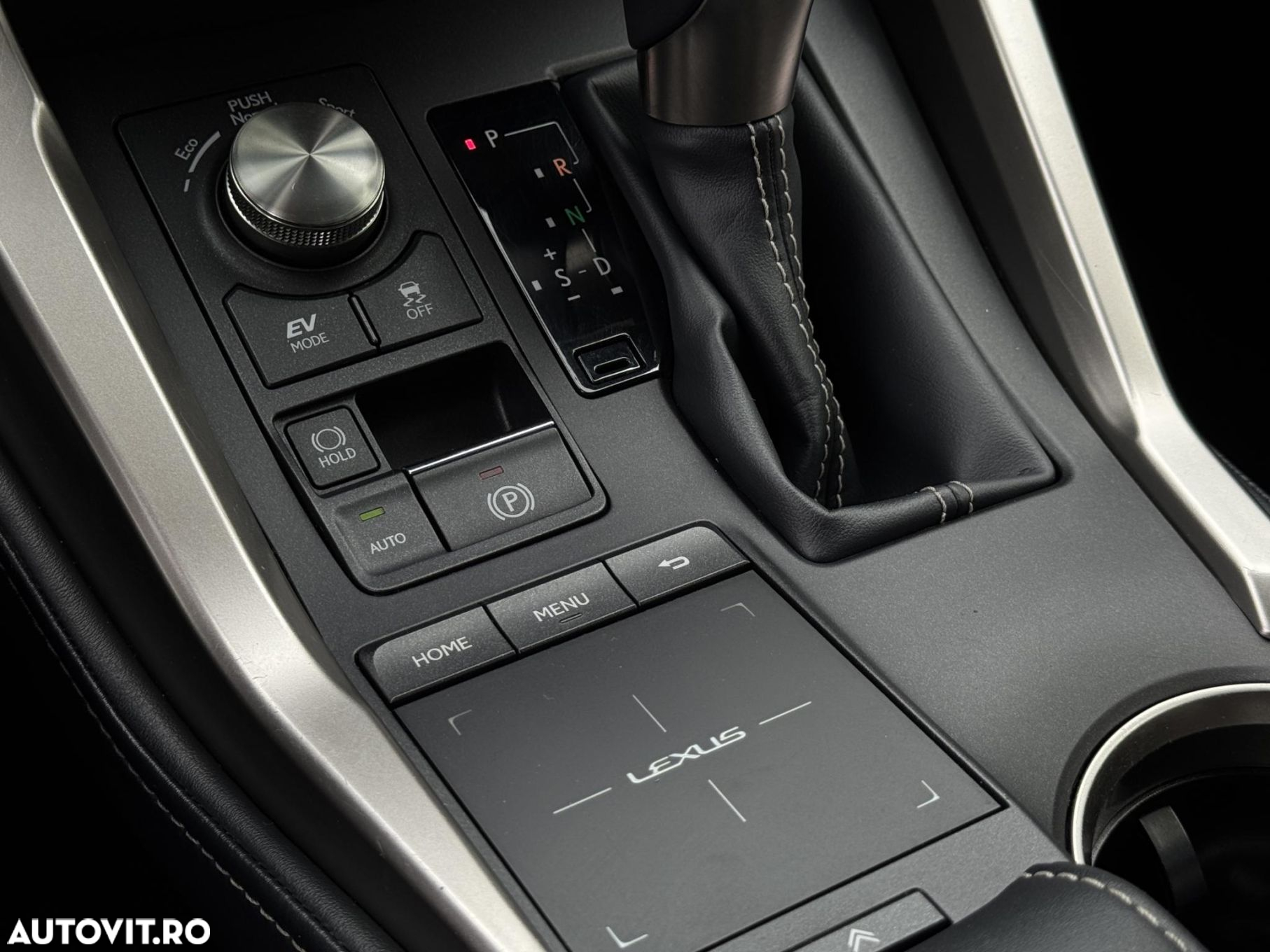Lexus Seria NX - 17