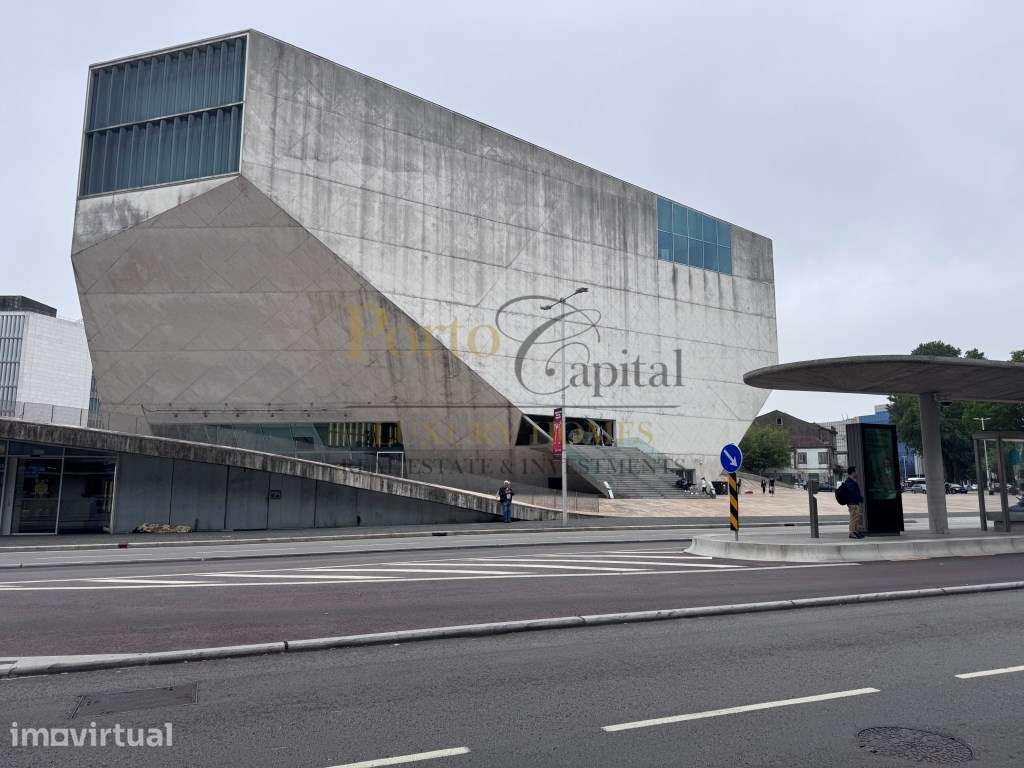 Loja Comercial Premium em Frente à Casa da Música |Porto - Grande imagem: 5/26