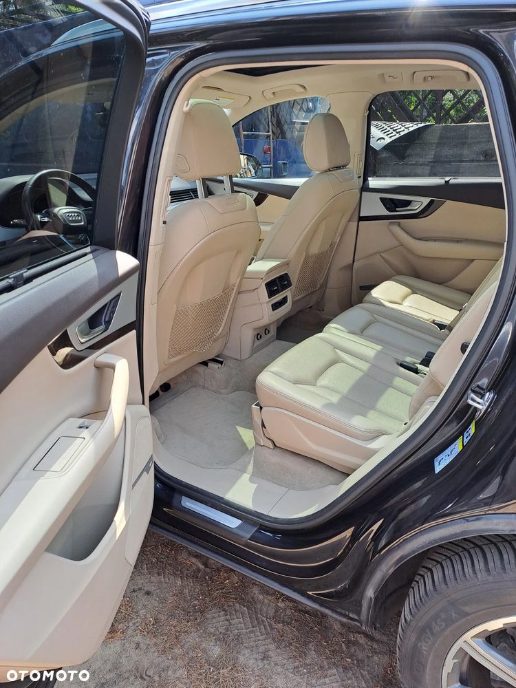 Audi Q7 - 19