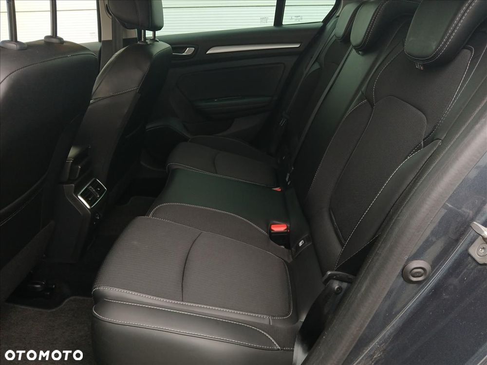 Renault Megane 1.3 TCe FAP Techno EDC - 9