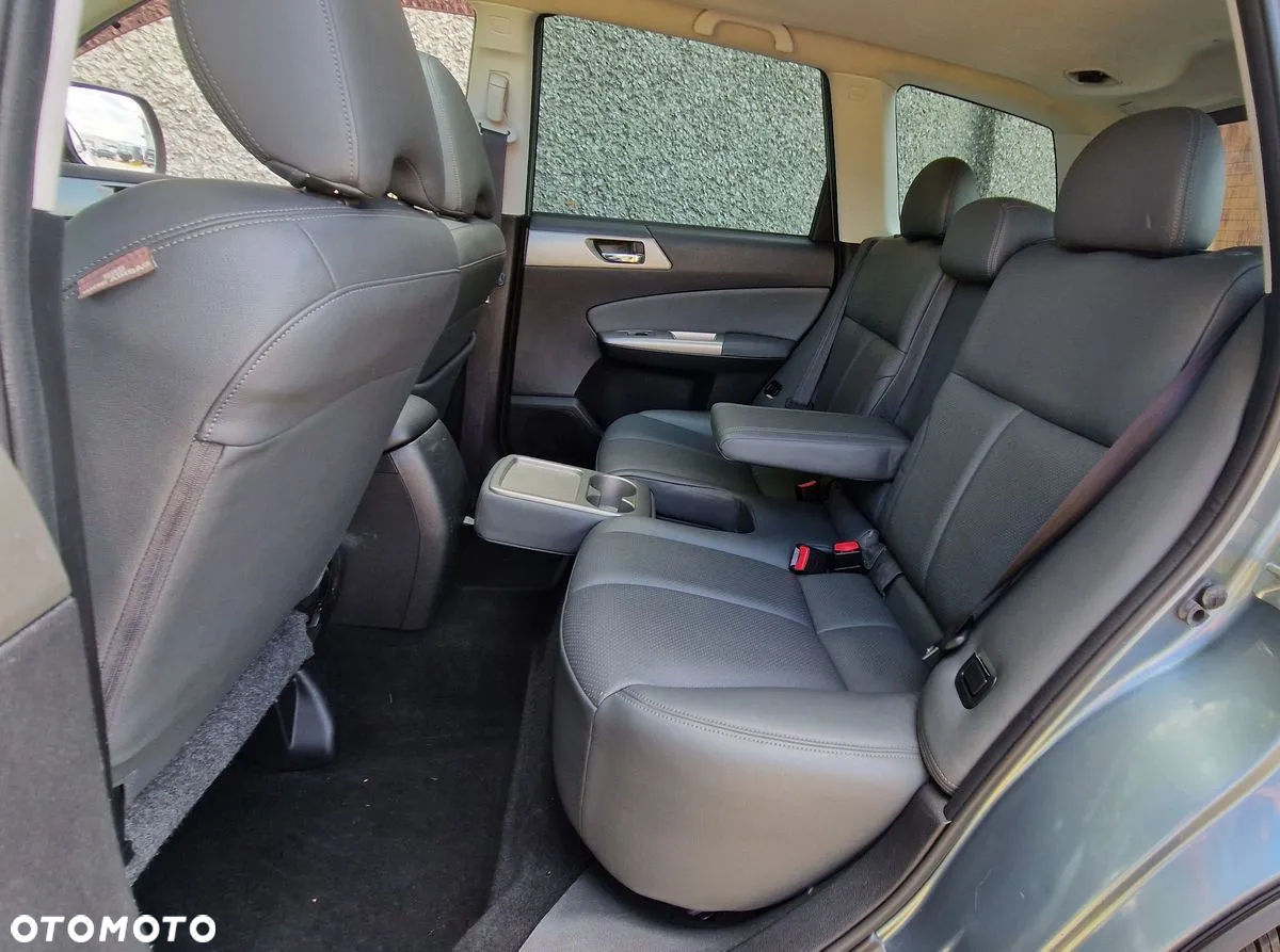 Subaru Forester 2.5 X Premium - 8