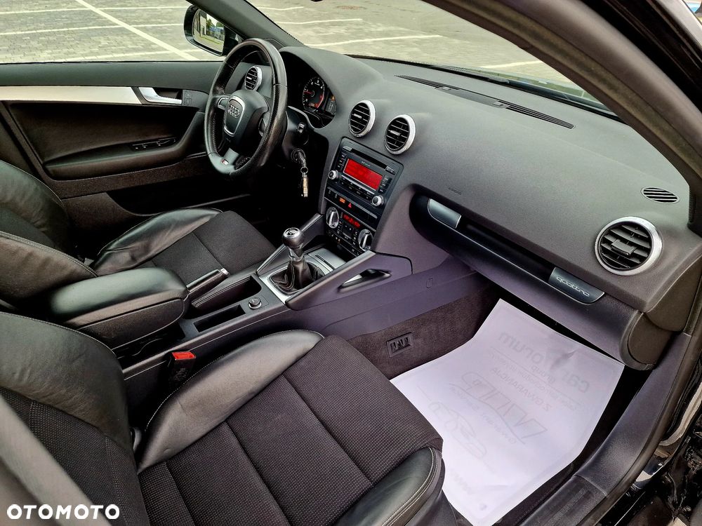 Audi A3 Sportback 2.0 TDI quattro S line Sportpaket plus - 17