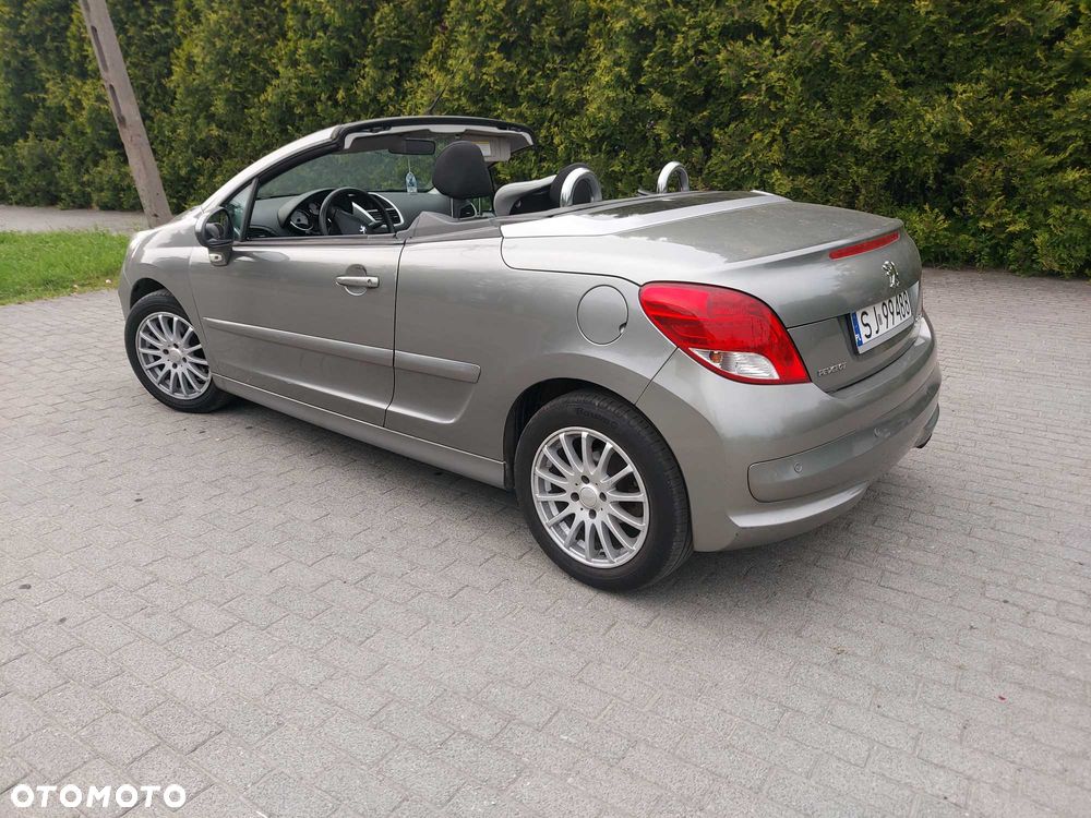 Peugeot 207 CC - 2