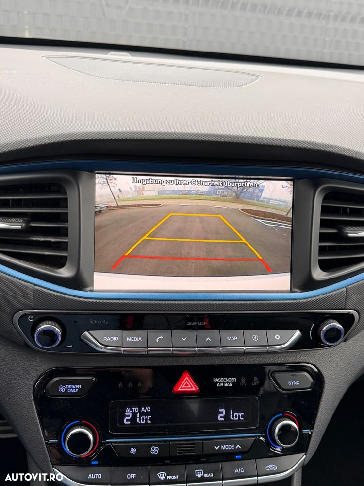 Hyundai IONIQ Hybrid 1.6 GDI Premium - 18