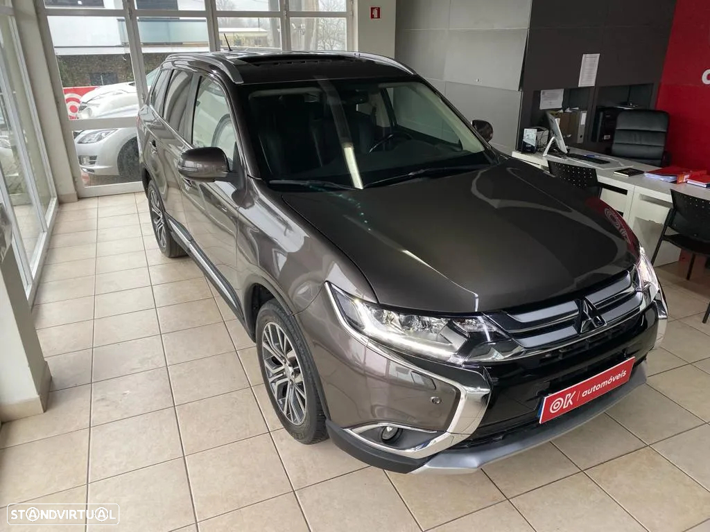 Mitsubishi Outlander 2.2 DI-D Intense - 10