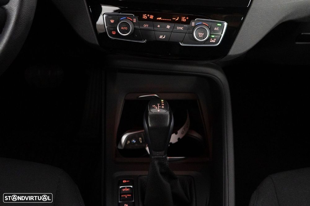 BMW X1 25 e xDrive Corporate Edition - 22
