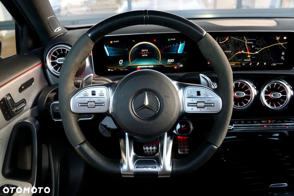 Mercedes-Benz Klasa A 45 S AMG 4-Matic 8G-DCT - 33