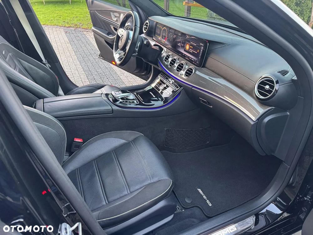 Mercedes-Benz Klasa E AMG 63 S 4Matic+ AMG Speedshift MCT-9G - 11