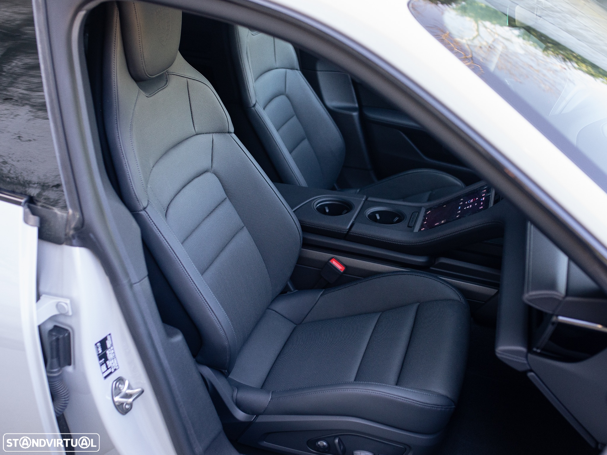 Porsche Taycan Sport Turismo 4S - 25
